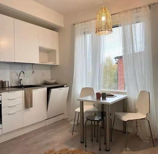 Moderni Kaksio Laehellae Keskustaa شقة *